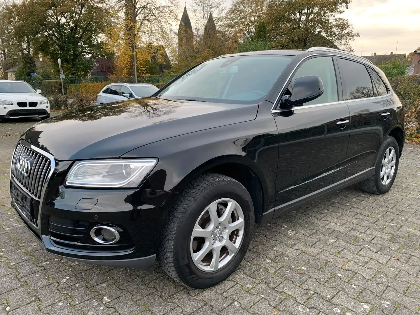 Audi Q5 2.0 TDI quattro AUT.*NAVI*ALCANTARA*XENON* Schwarz - 1