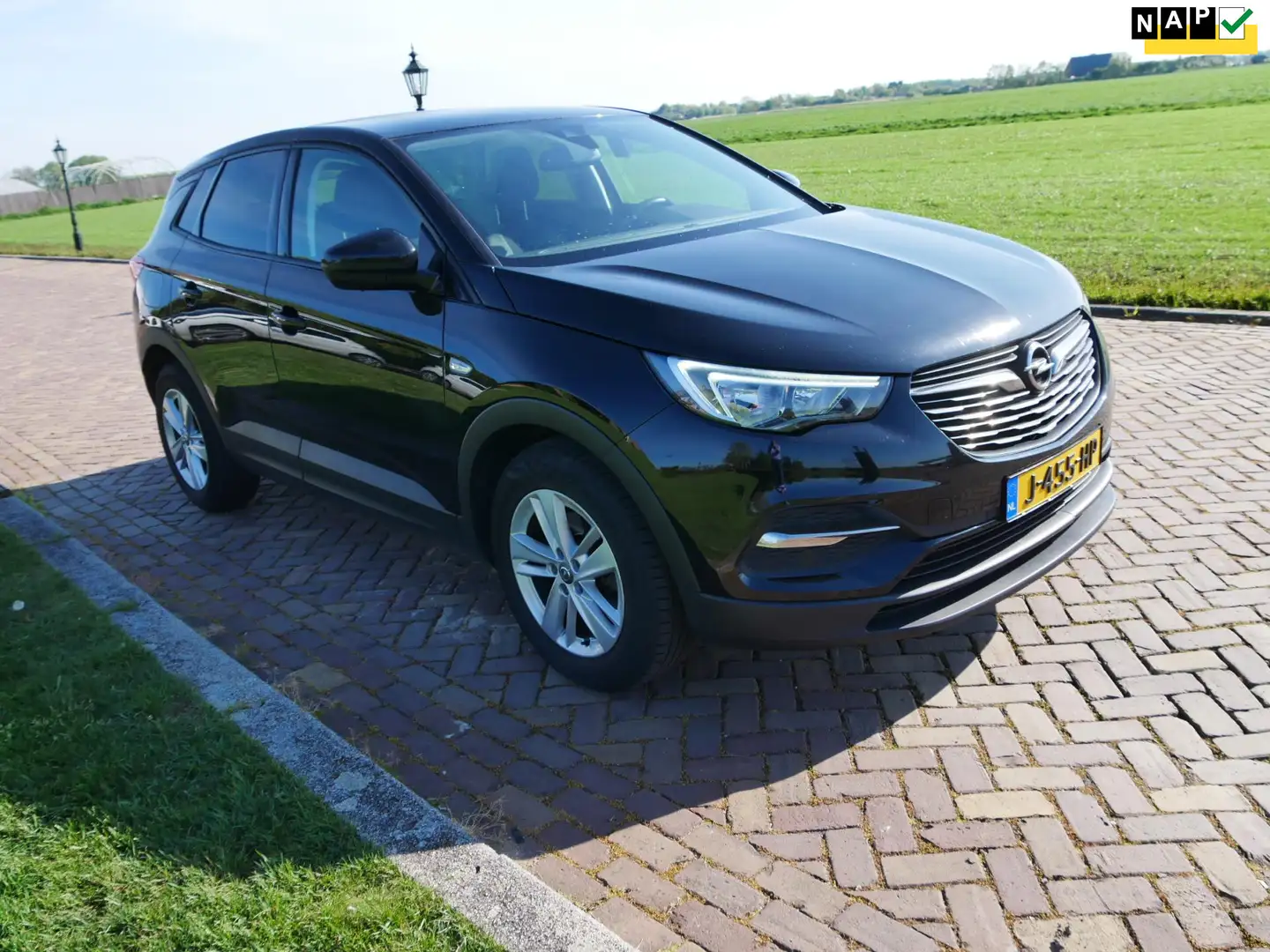 Opel Grandland X 1.2 Turbo Edition 130 6BAK CLIMA NAVI ** 10599 NET Zwart - 1