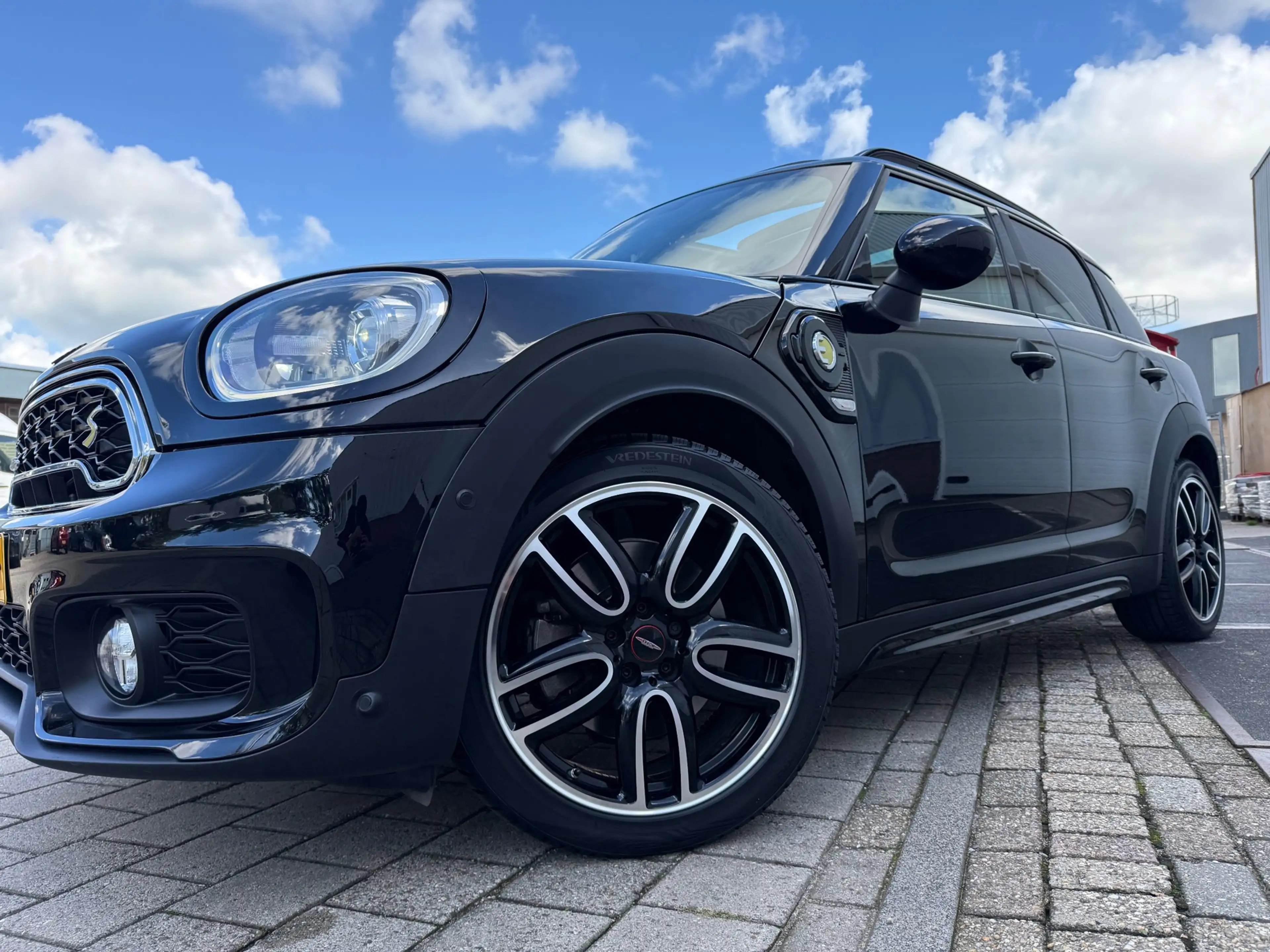 MINI Cooper S Countryman 1.5 PHEV ALL4 2019 JCW PANO LEDER NAP LUXE NAP! — photo 5