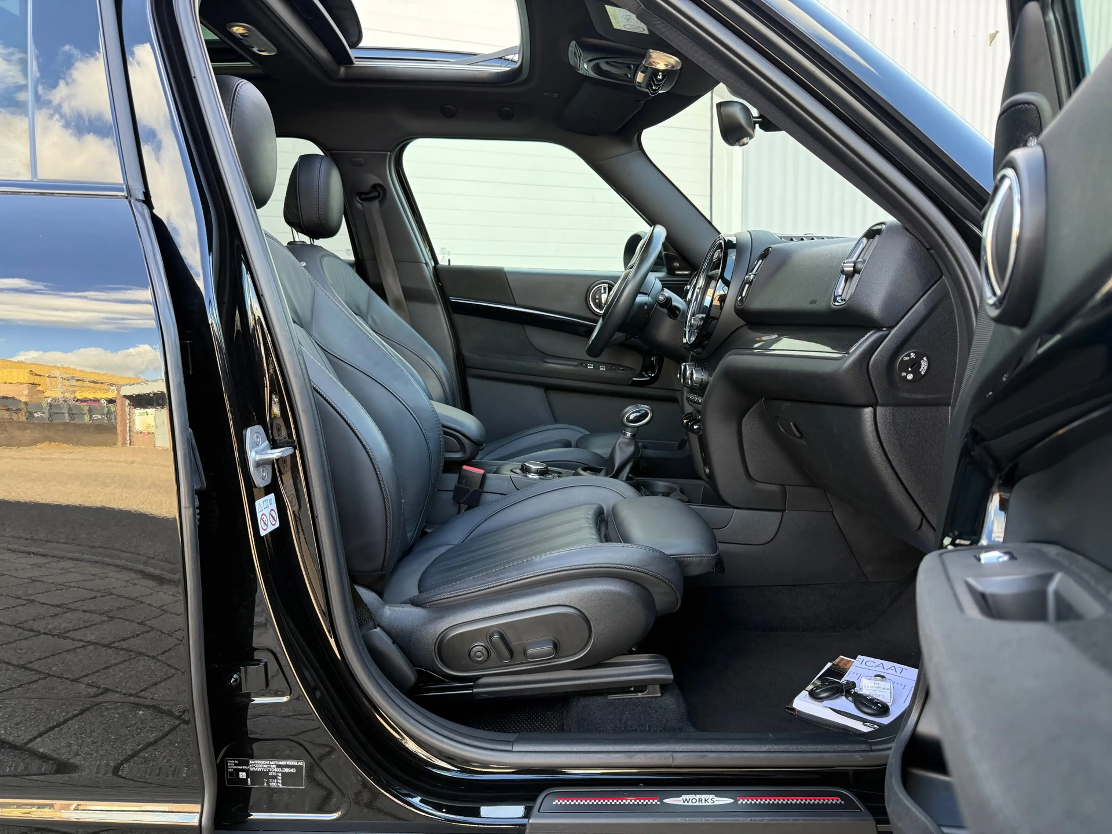 MINI Cooper S Countryman 1.5 PHEV ALL4 2019 JCW PANO LEDER NAP LUXE NAP! — photo 16