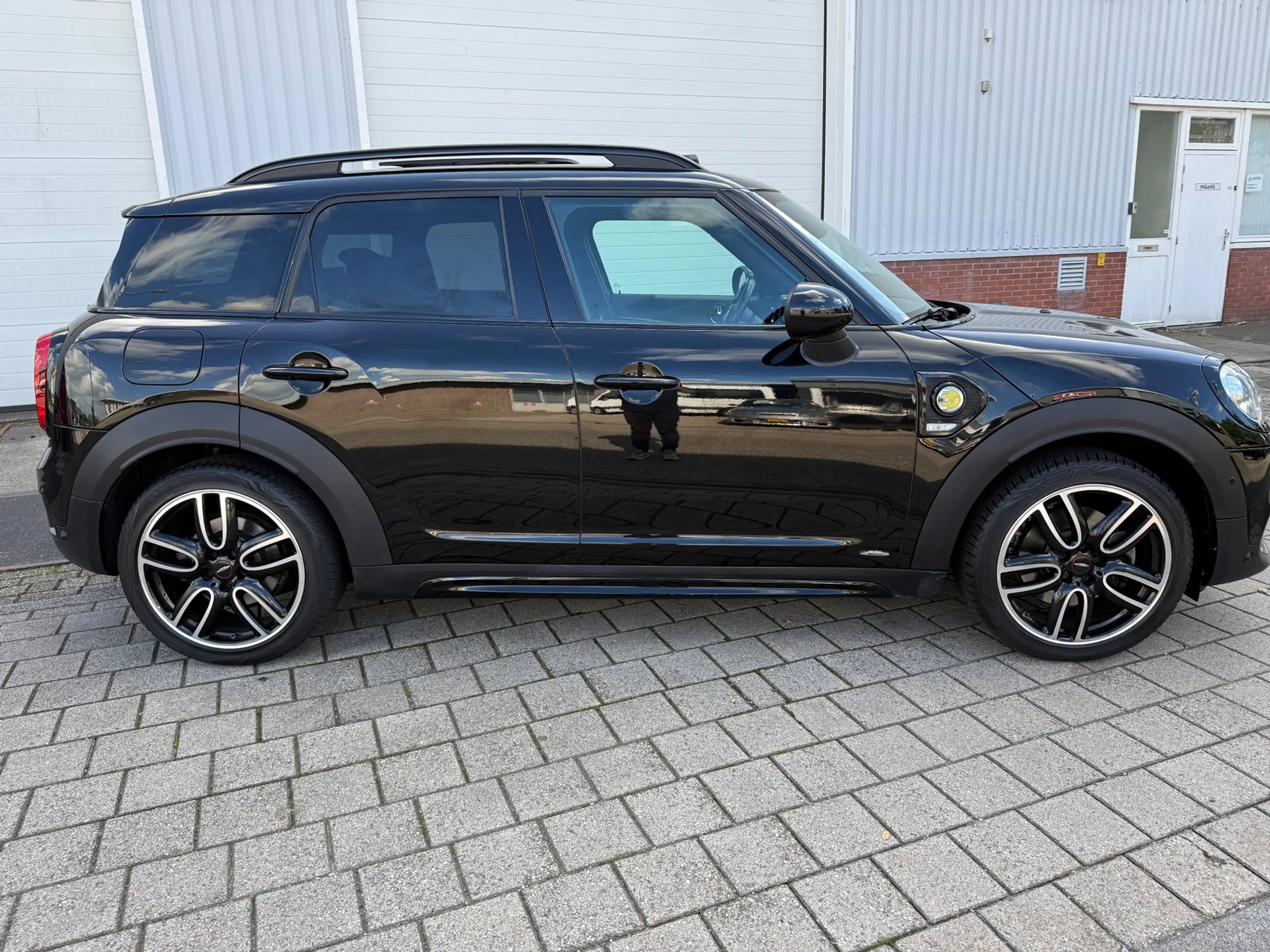 MINI Cooper S Countryman 1.5 PHEV ALL4 2019 JCW PANO LEDER NAP LUXE NAP! — photo 9