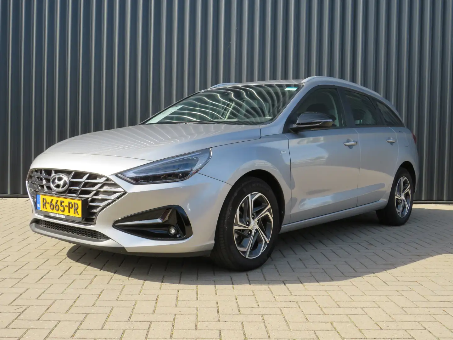 Hyundai i30 Wagon 1.0 T-GDi MHEV Comfort Smart Grijs - 2