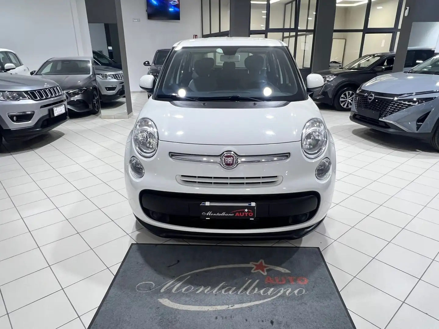 Fiat 500L Living 1.6 Multijet 105 CV Lounge Bianco - 2