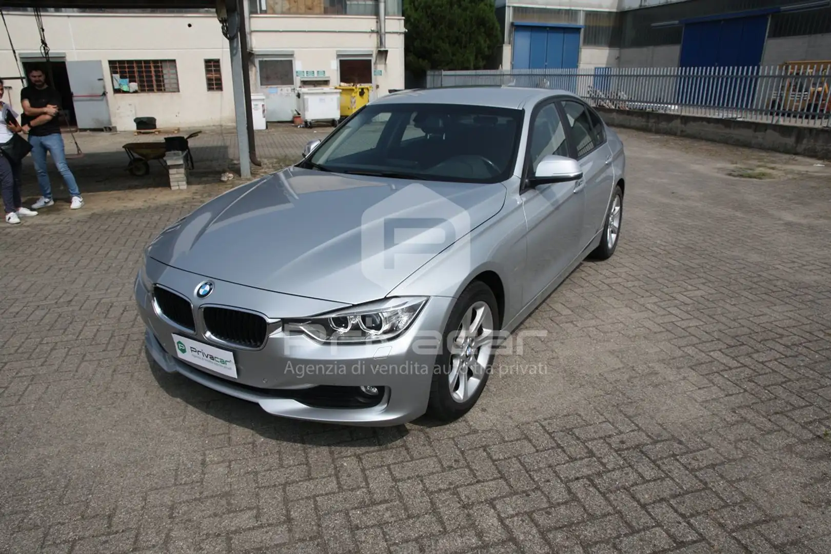 BMW 320 320d Business aut. Argento - 1