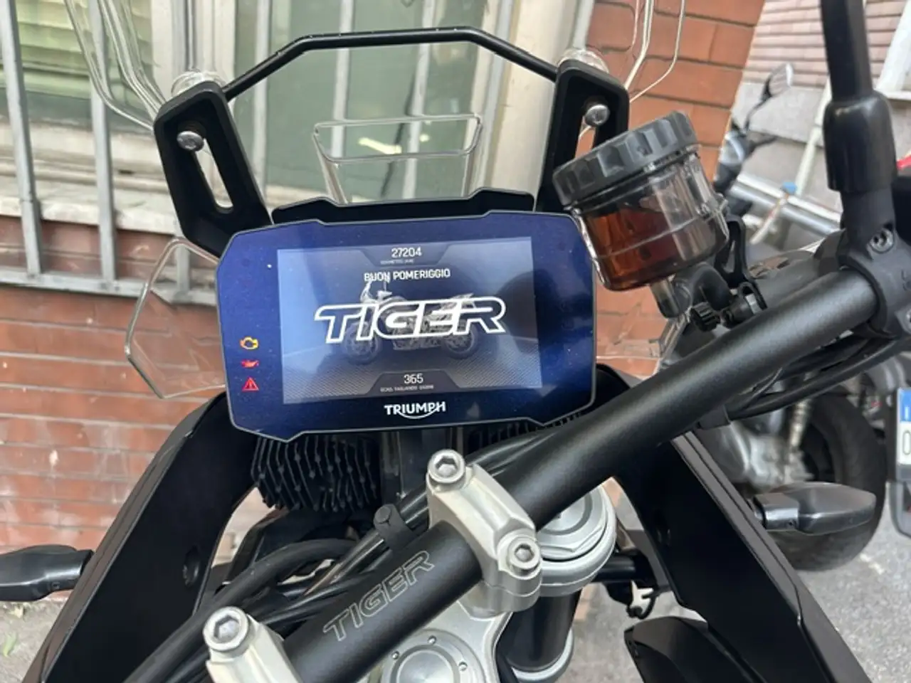 Triumph Tiger 900