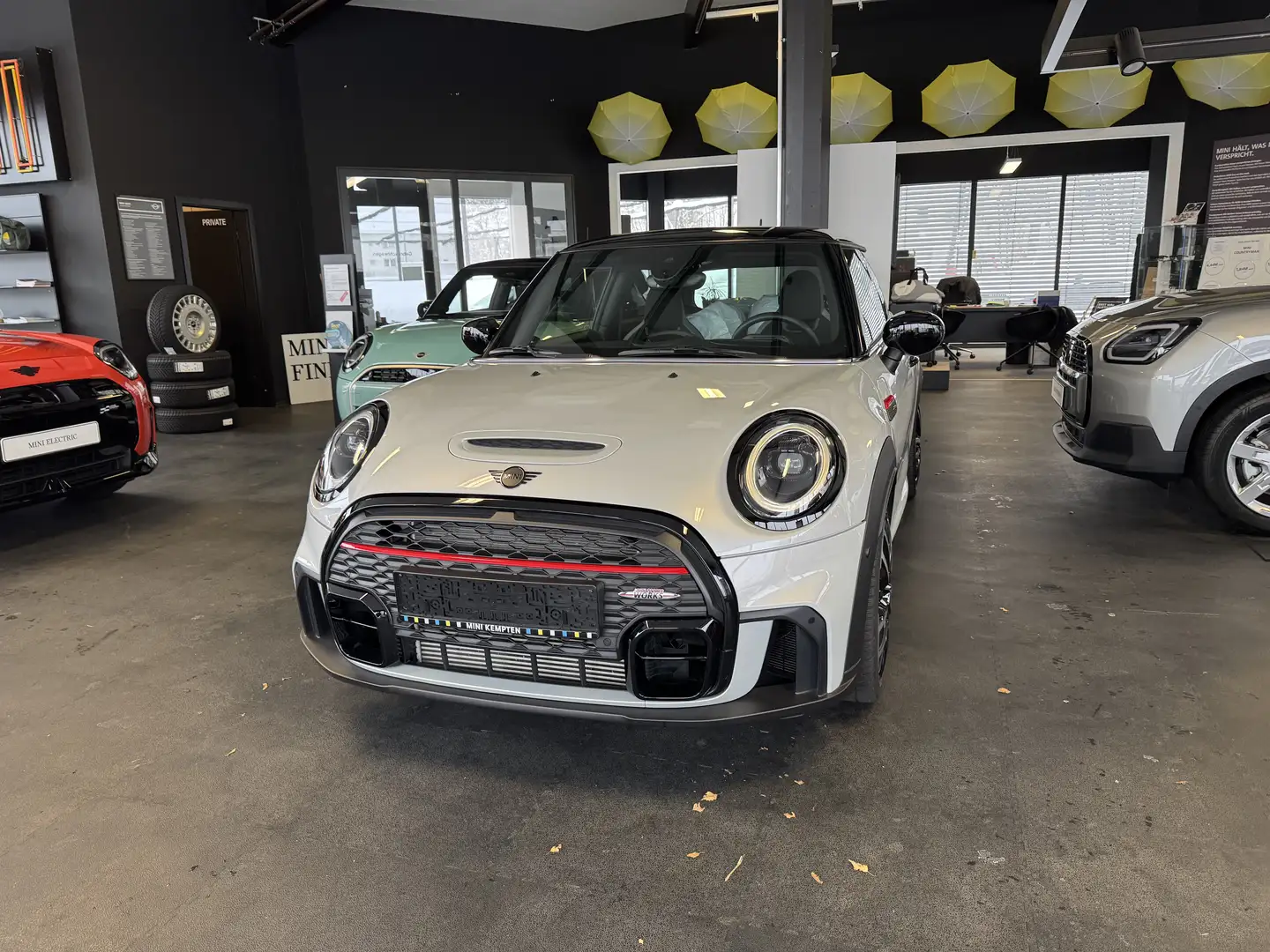 MINI John Cooper Works MINI Next Garantie, Bremsen neu Stříbrná - 1