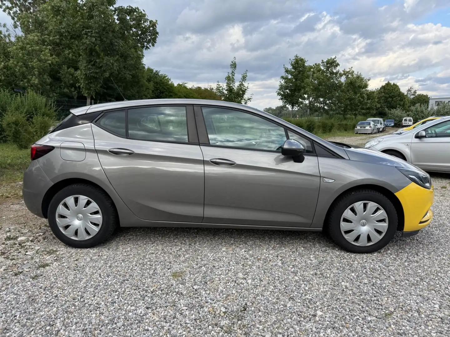 Opel Astra K Lim. 5-trg. Edition Steuergeräte defekt Béžová - 1