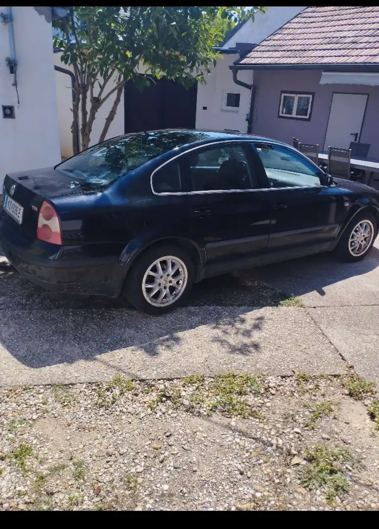 Volkswagen Passat 1,9 TDI PD Highline - 1