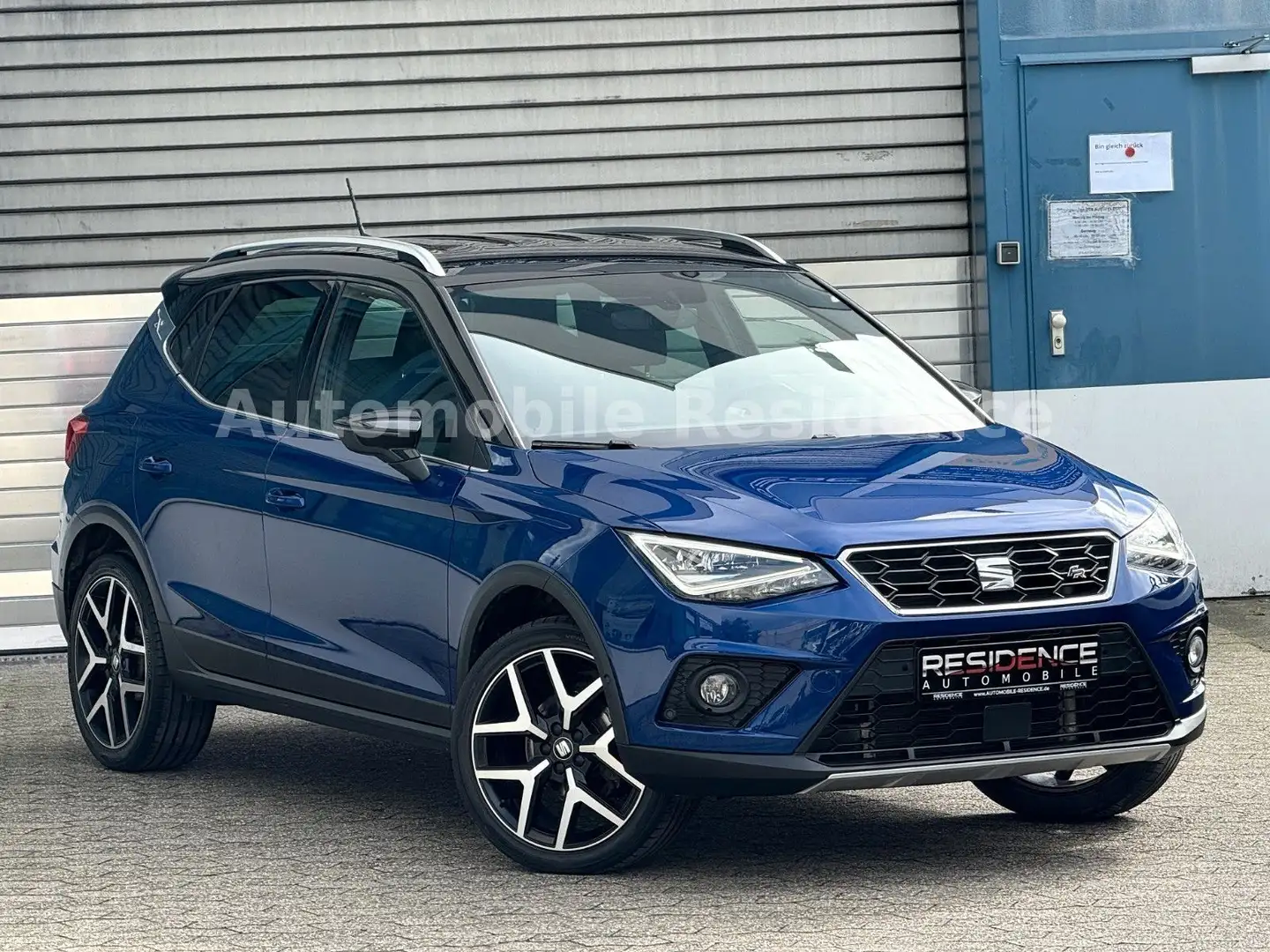 SEAT Arona FR 1.5 TSI*NAVI*LED*LEDER*AHK*ACC*MFL*1HD Blau - 1