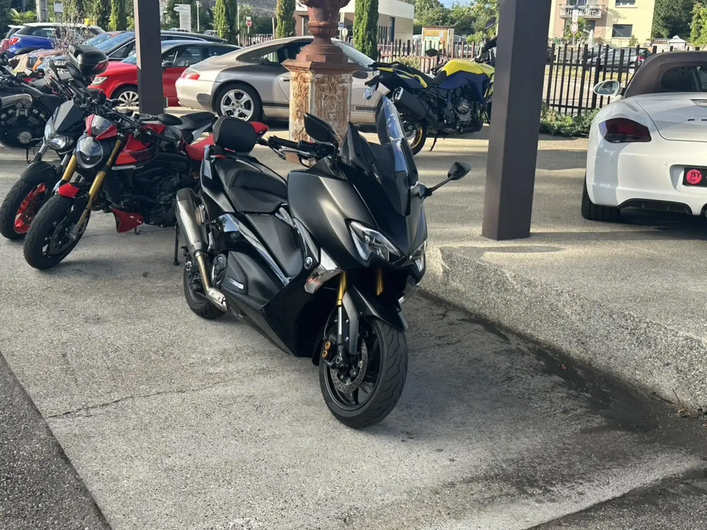 Yamaha TMAX SX SX Чорний - 2