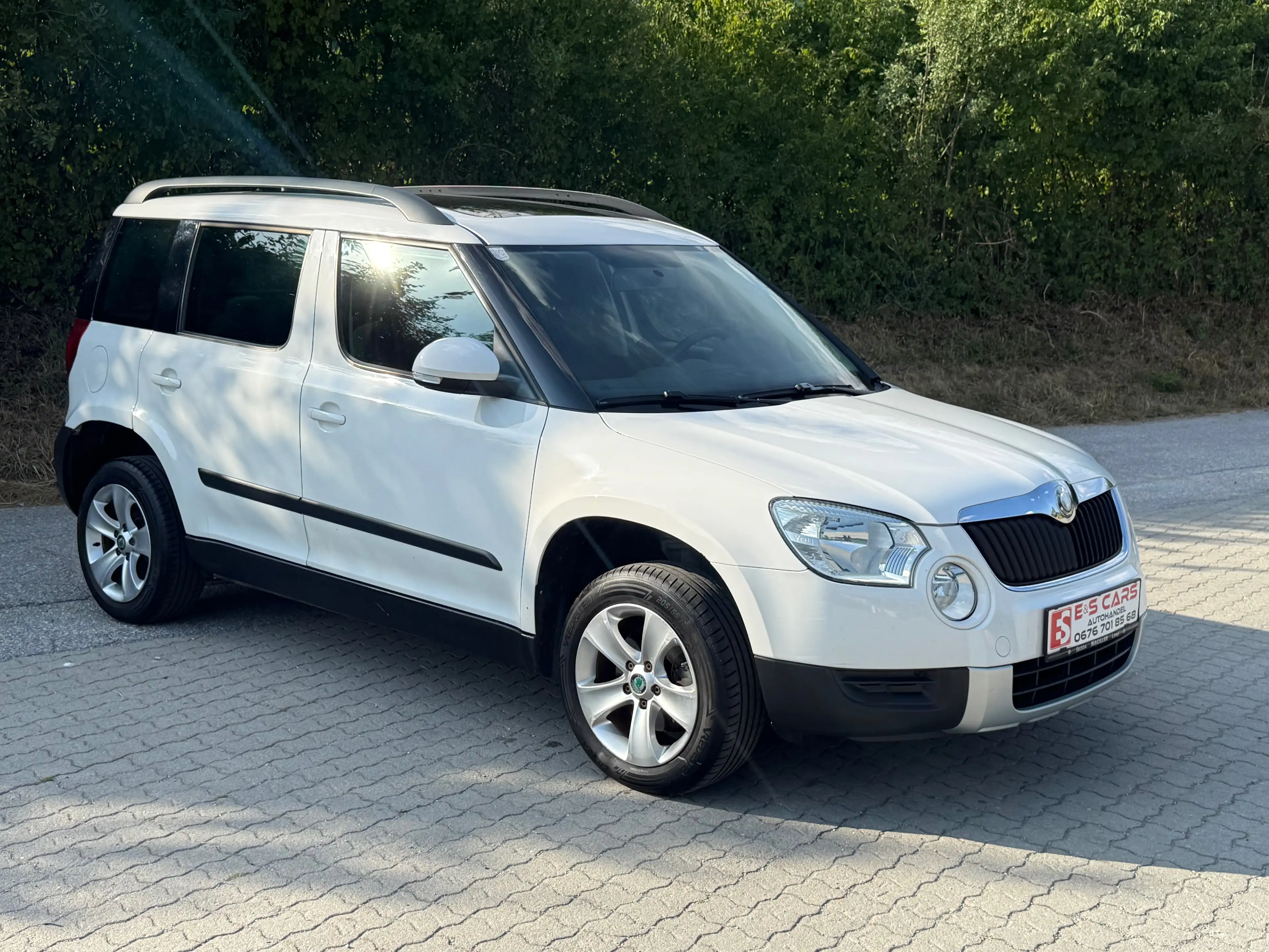 Skoda Yeti 2.0 TDI 4x4 *Pickerl Neu* — photo 3