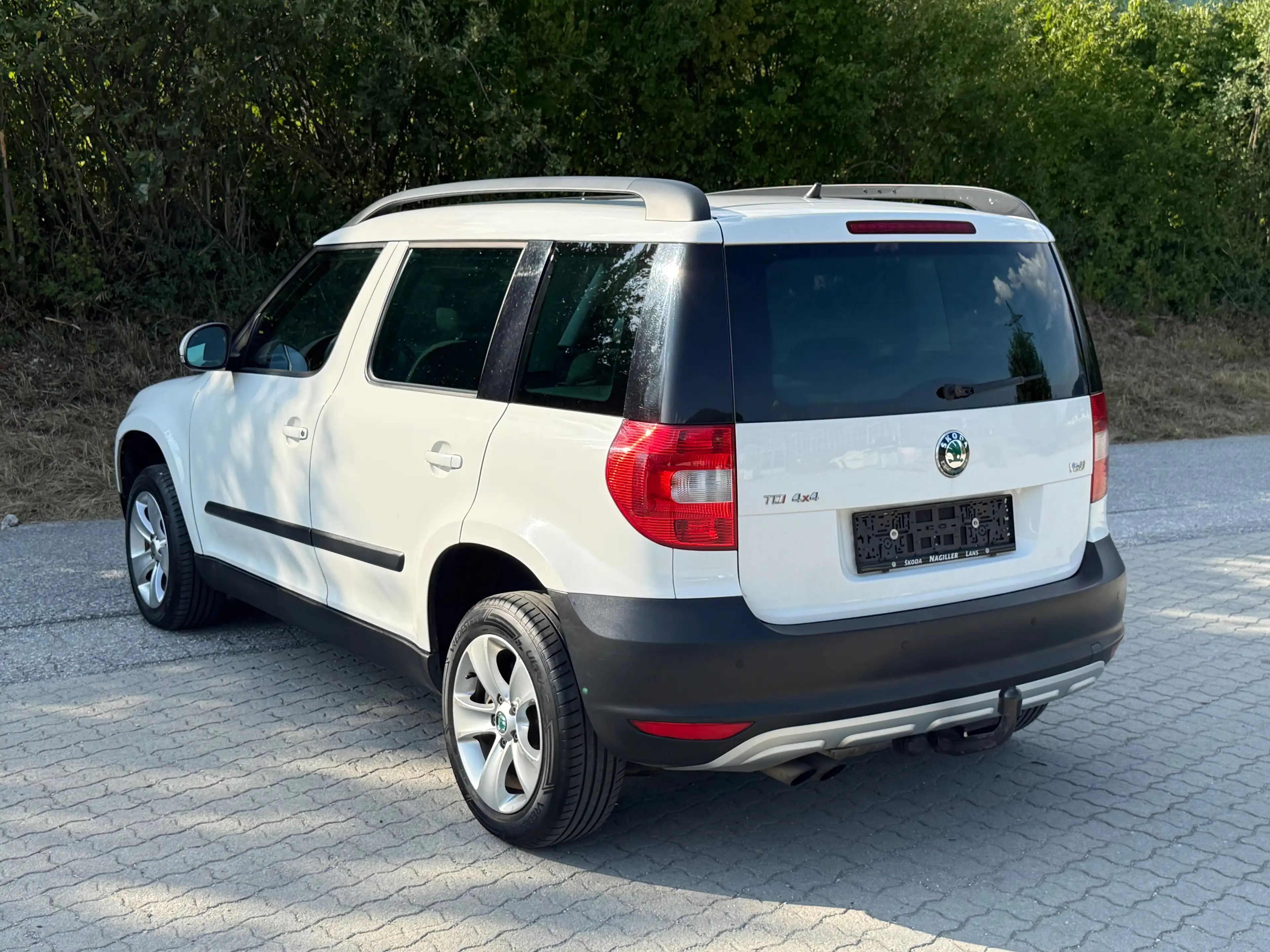 Skoda Yeti 2.0 TDI 4x4 *Pickerl Neu* — photo 7