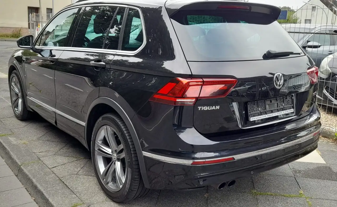 2018 Volkswagen Tiguan Highline 4Motion, photograph 5