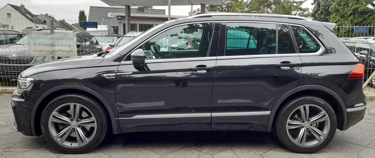 2018 Volkswagen Tiguan Highline 4Motion, photograph 2