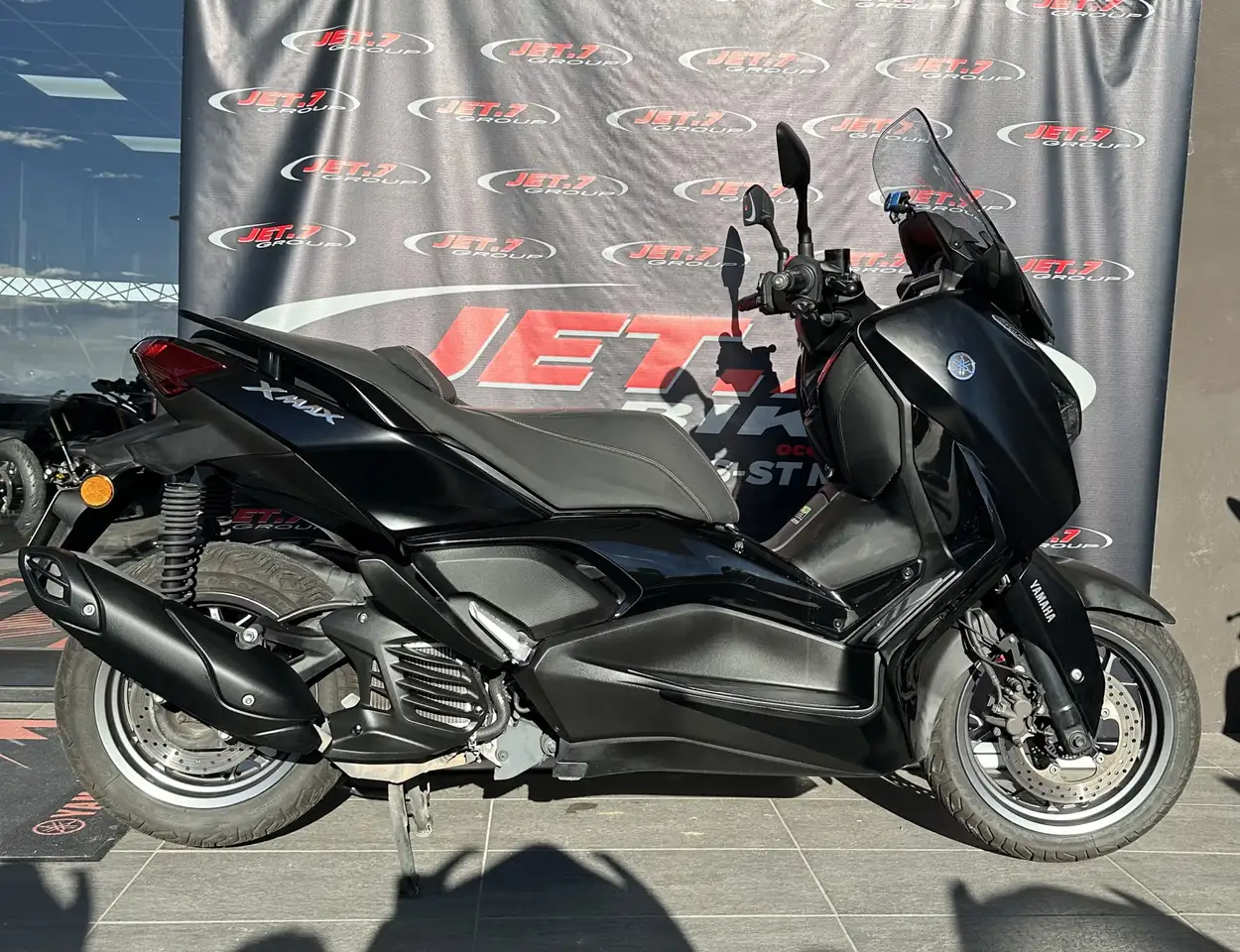 Yamaha X-Max 125
