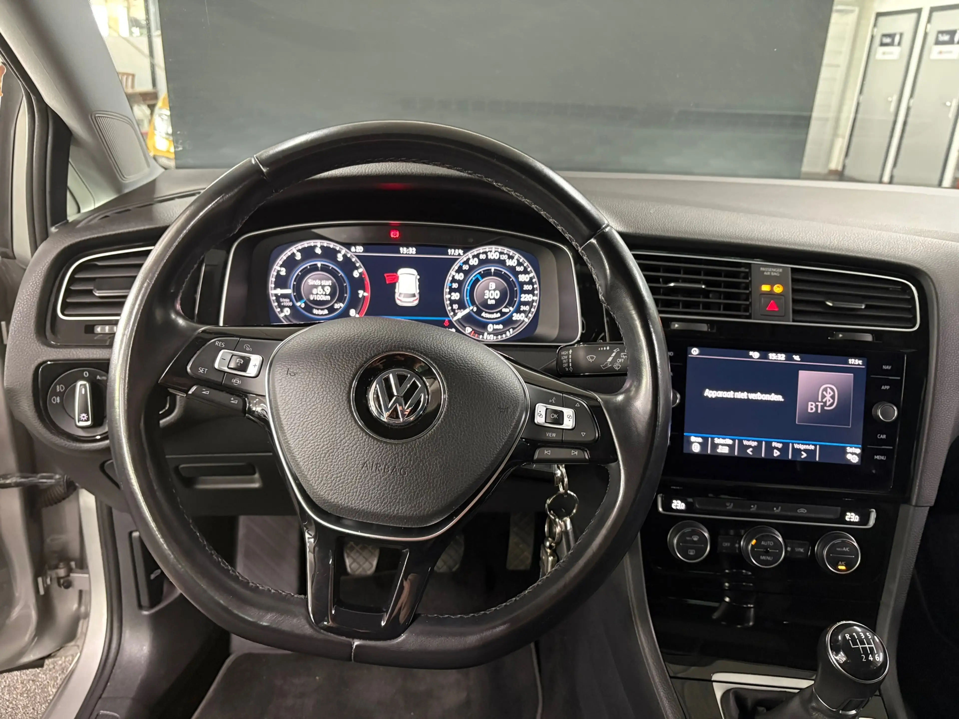 Volkswagen Golf 1.5 TSI Highline/ NL auto/ Pano/ Parkeersensoren — photo 14