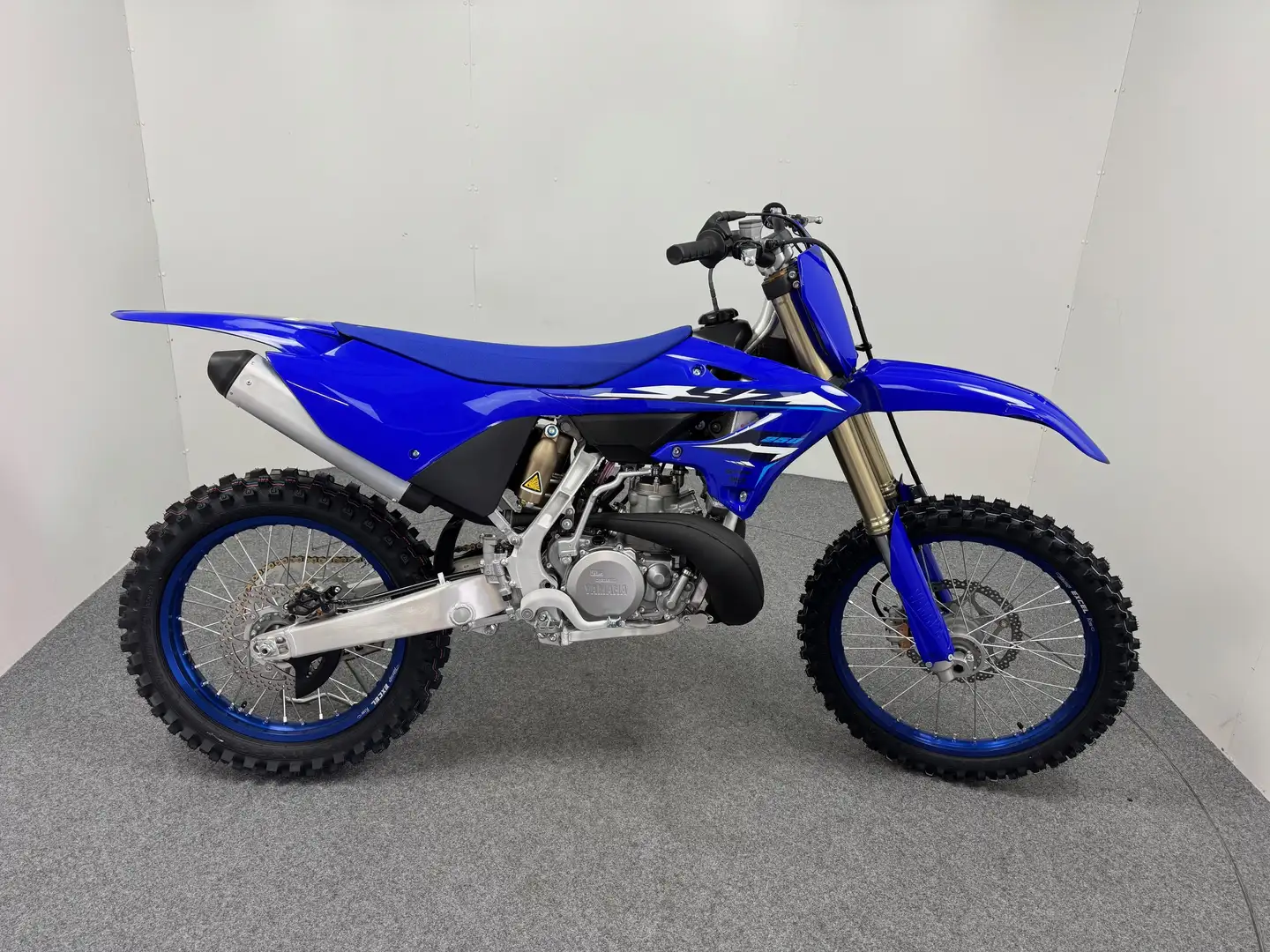 Yamaha YZ 250 LC Blauw - 1