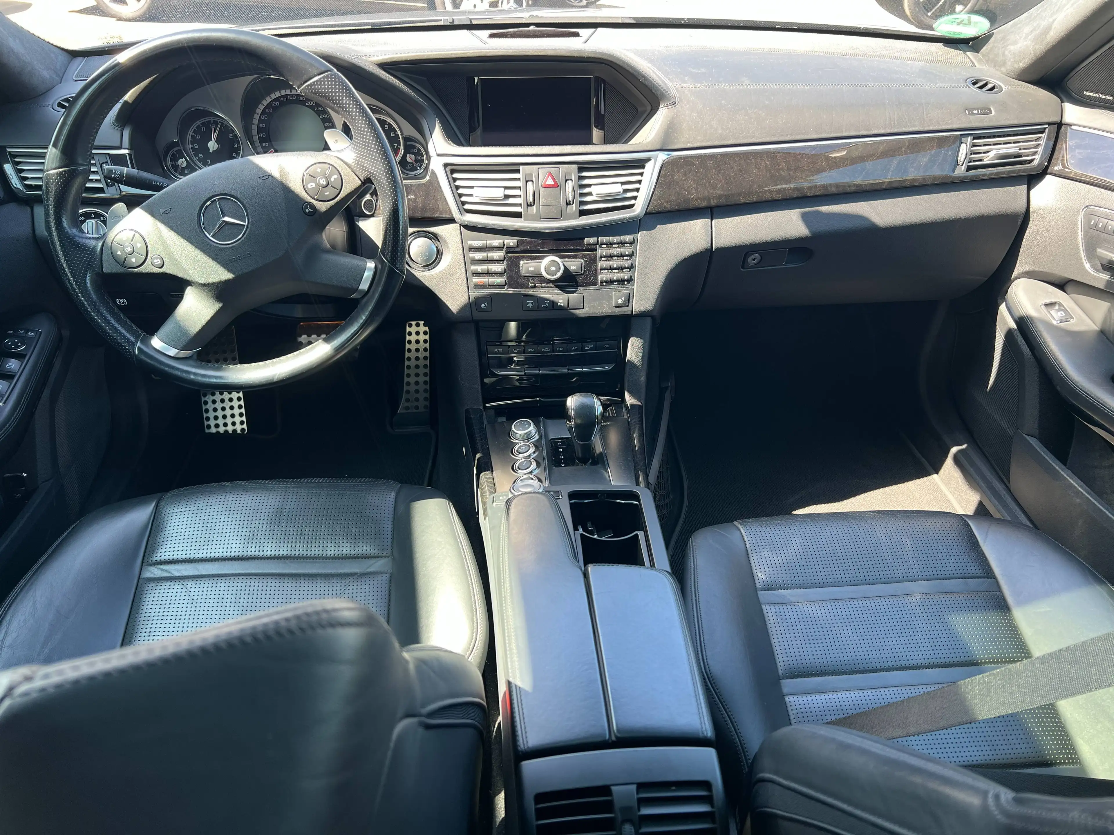 Mercedes-Benz E 63 AMG E 63 AMG| Finanz. ab 249€| 525PS| Schiebedach — photo 12