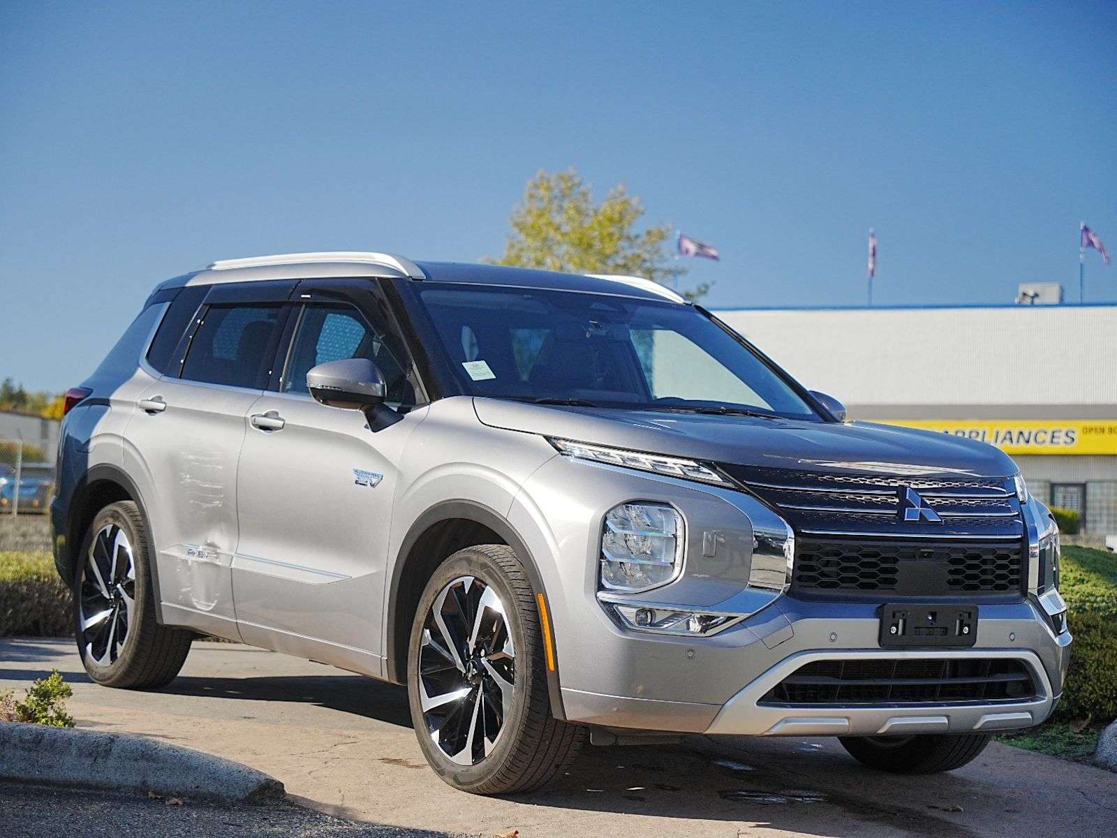 2023 Mitsubishi Outlander PHEV