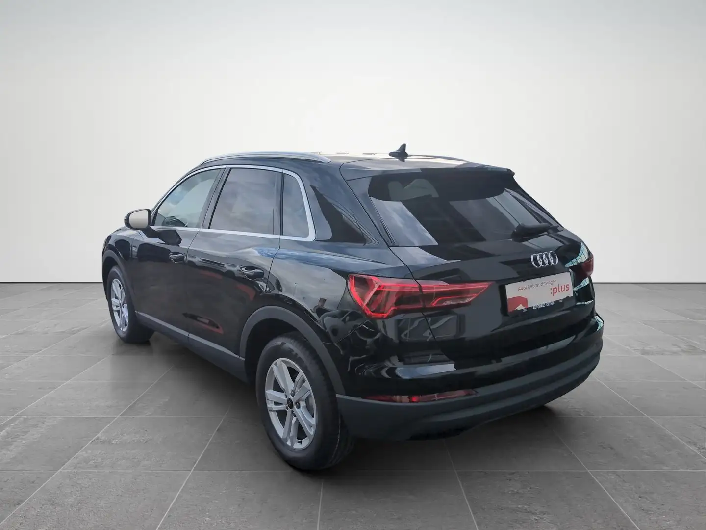 Audi Q3 35 TDI intense Schwarz - 2