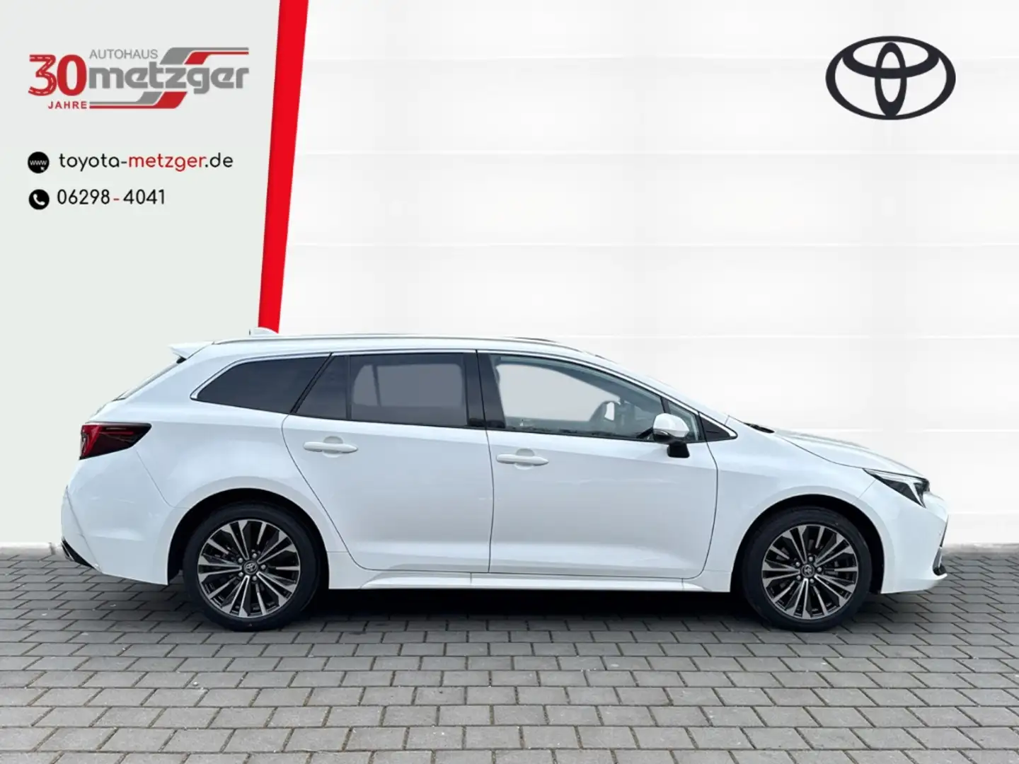 Toyota Corolla Touring Sports 2.0 Hybrid Teamplayer +Kamera +Navi Blanc - 2
