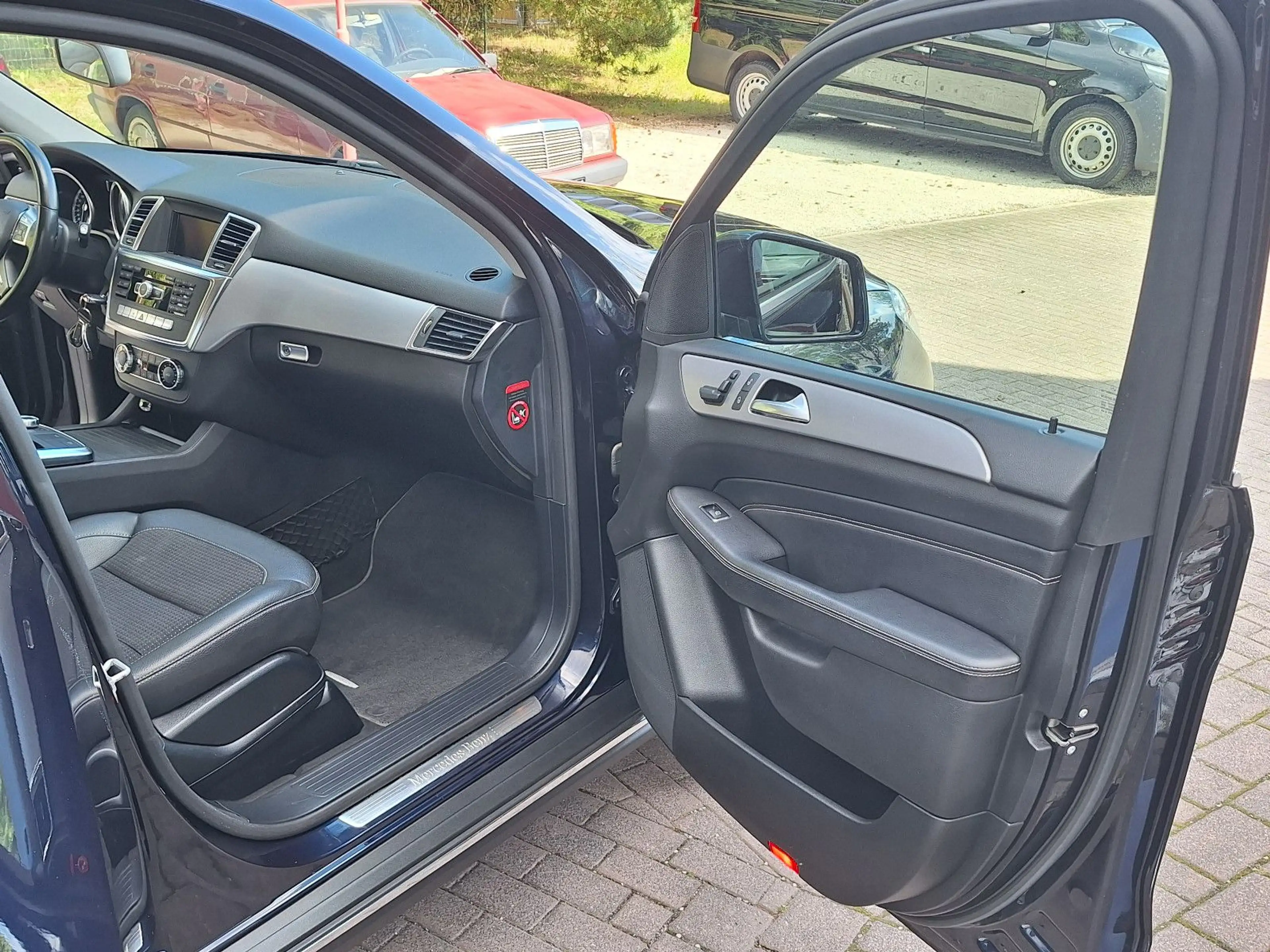 Mercedes-Benz ML 350 CDI BlueTEC 1.Hand, Xenon AHK Teilleder — photo 10