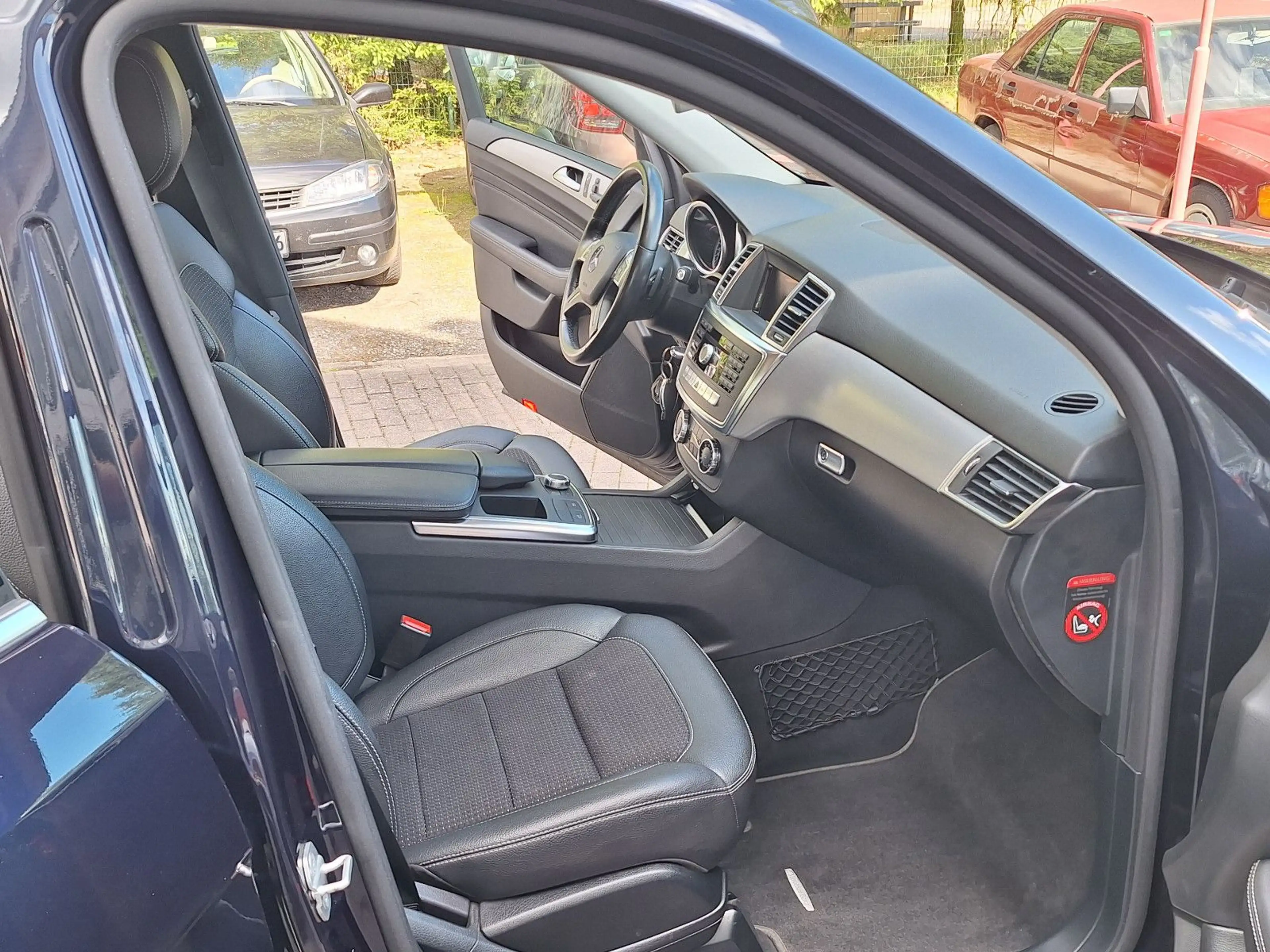 Mercedes-Benz ML 350 CDI BlueTEC 1.Hand, Xenon AHK Teilleder — photo 11
