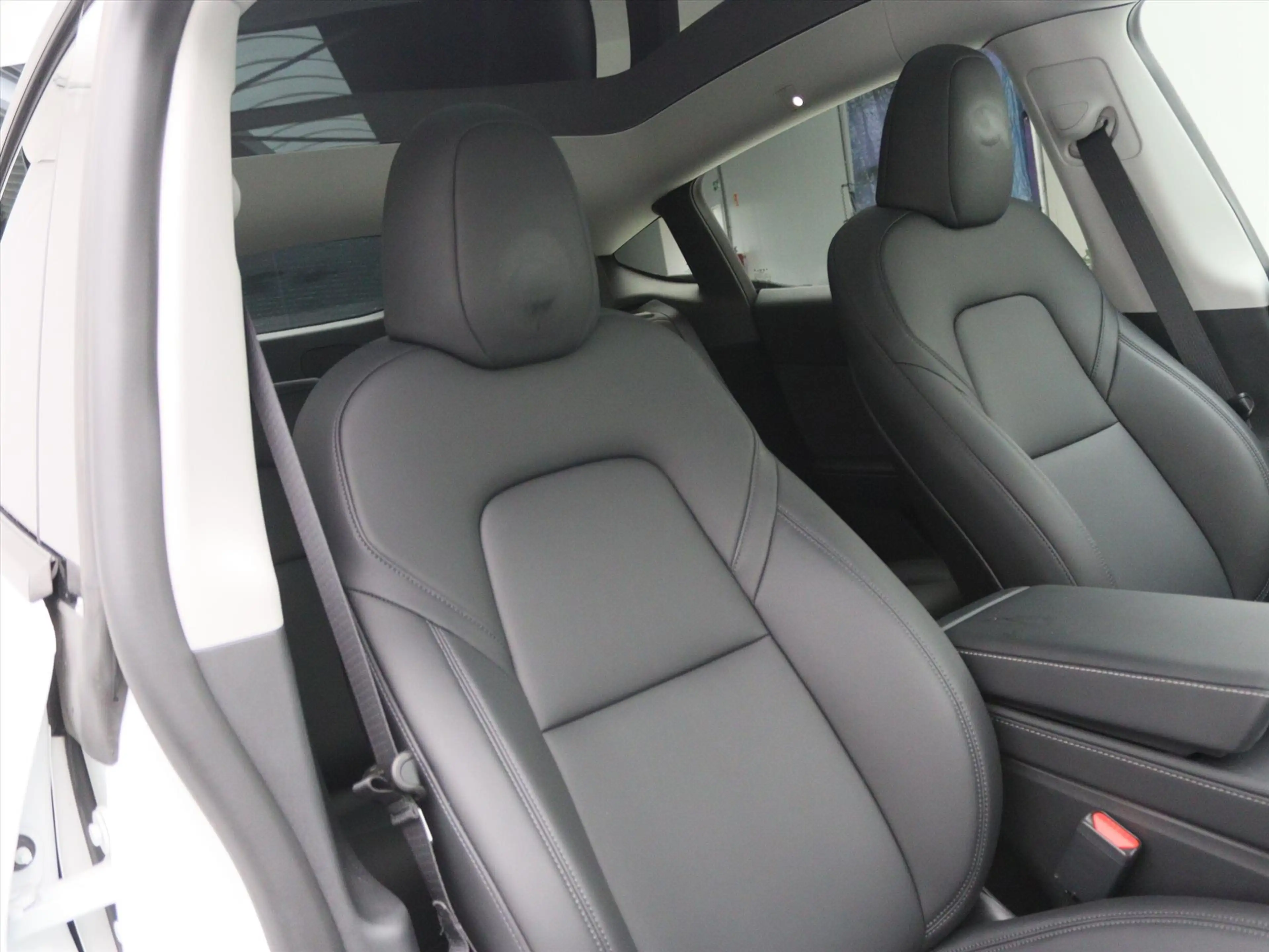 Tesla Model Y Long Range AWD 75kWh 351pk [ AMD RYZEN+AUTOPILOT+1 — photo 16