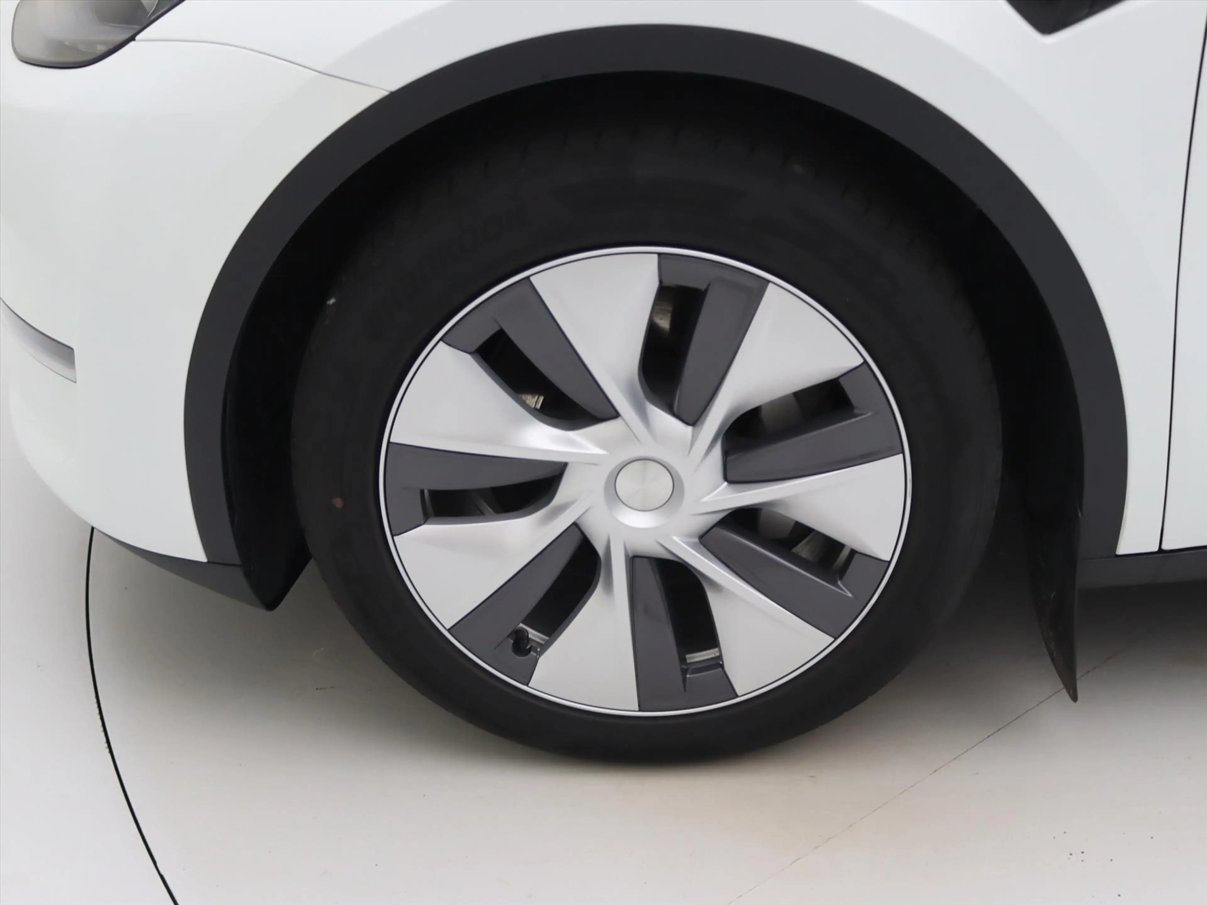 Tesla Model Y Long Range AWD 75kWh 351pk [ AMD RYZEN+AUTOPILOT+1 — photo 12