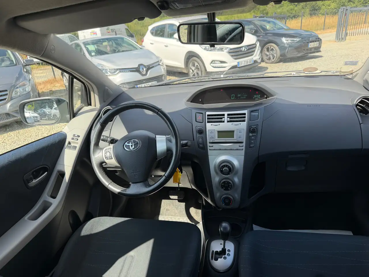 Toyota Yaris Yaris — photo 9
