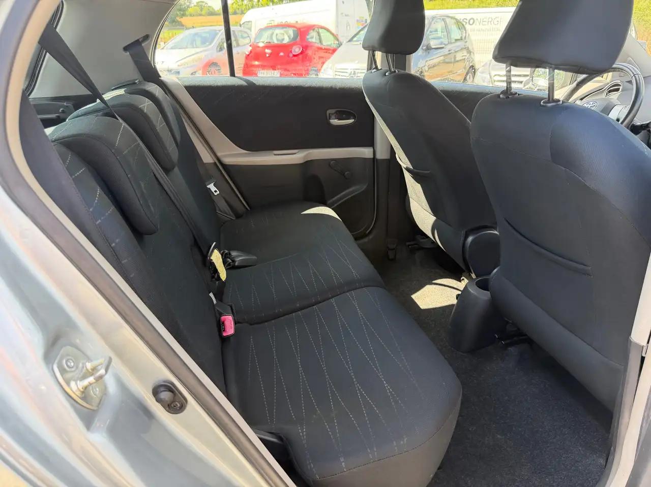 Toyota Yaris Yaris — photo 8