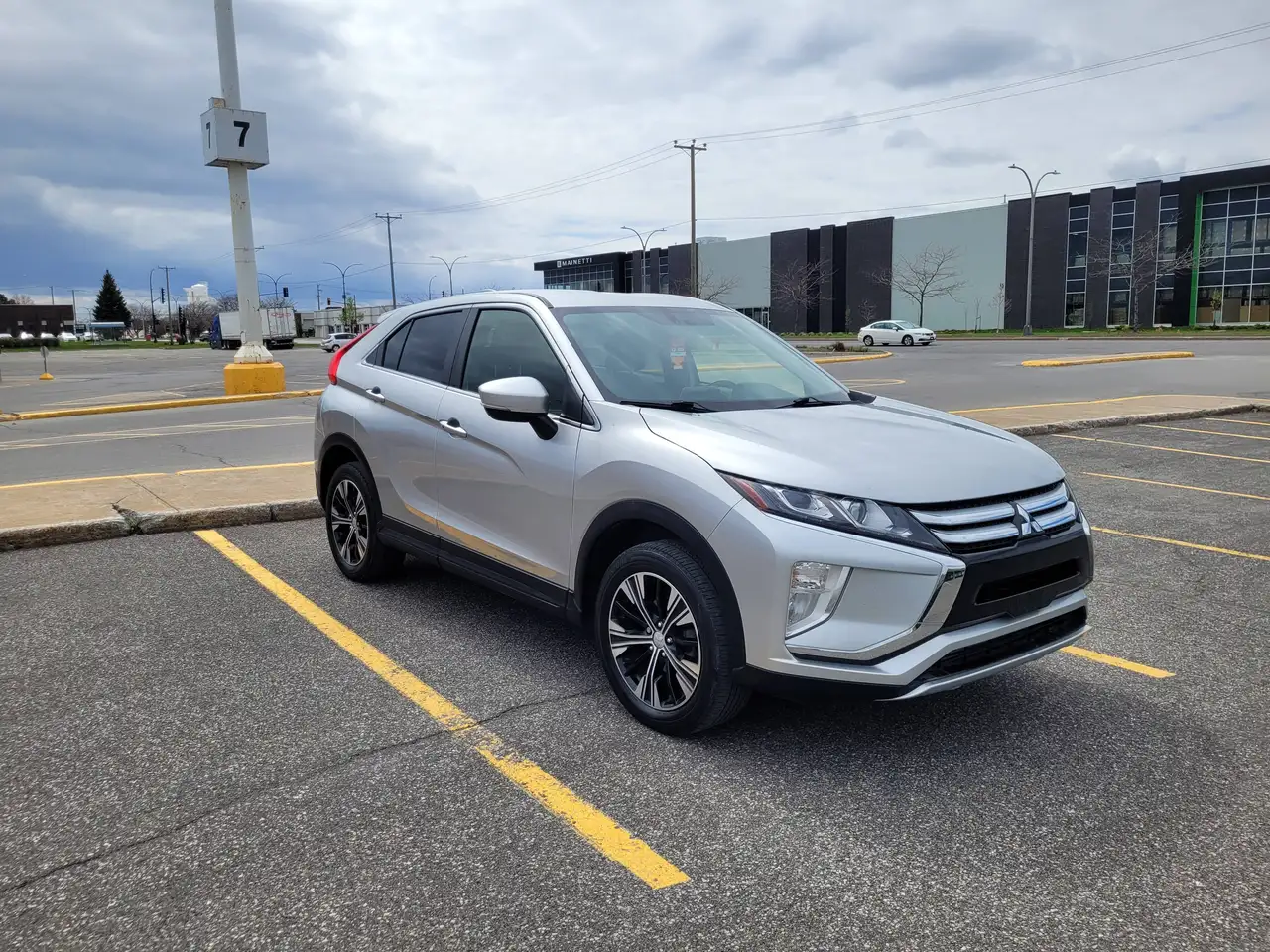 Mitsubishi Eclipse Cross снимка Mitsubishi Eclipse Cross