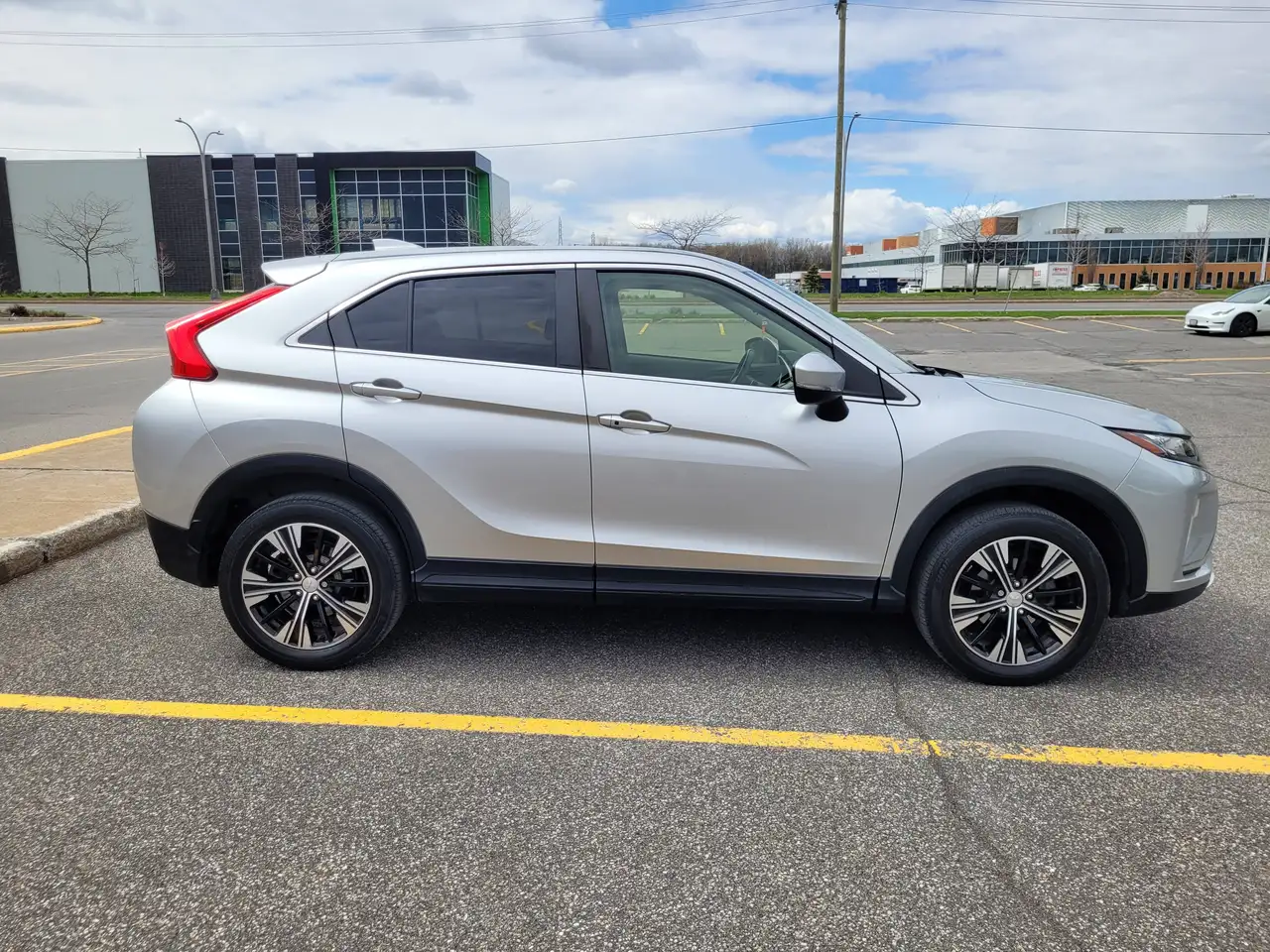 Mitsubishi Eclipse Cross снимка Mitsubishi Eclipse Cross
