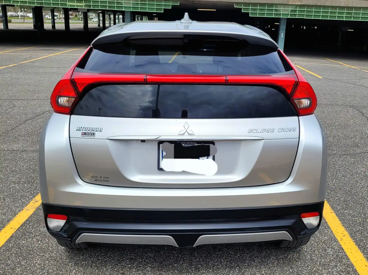 Mitsubishi Eclipse Cross снимка Mitsubishi Eclipse Cross