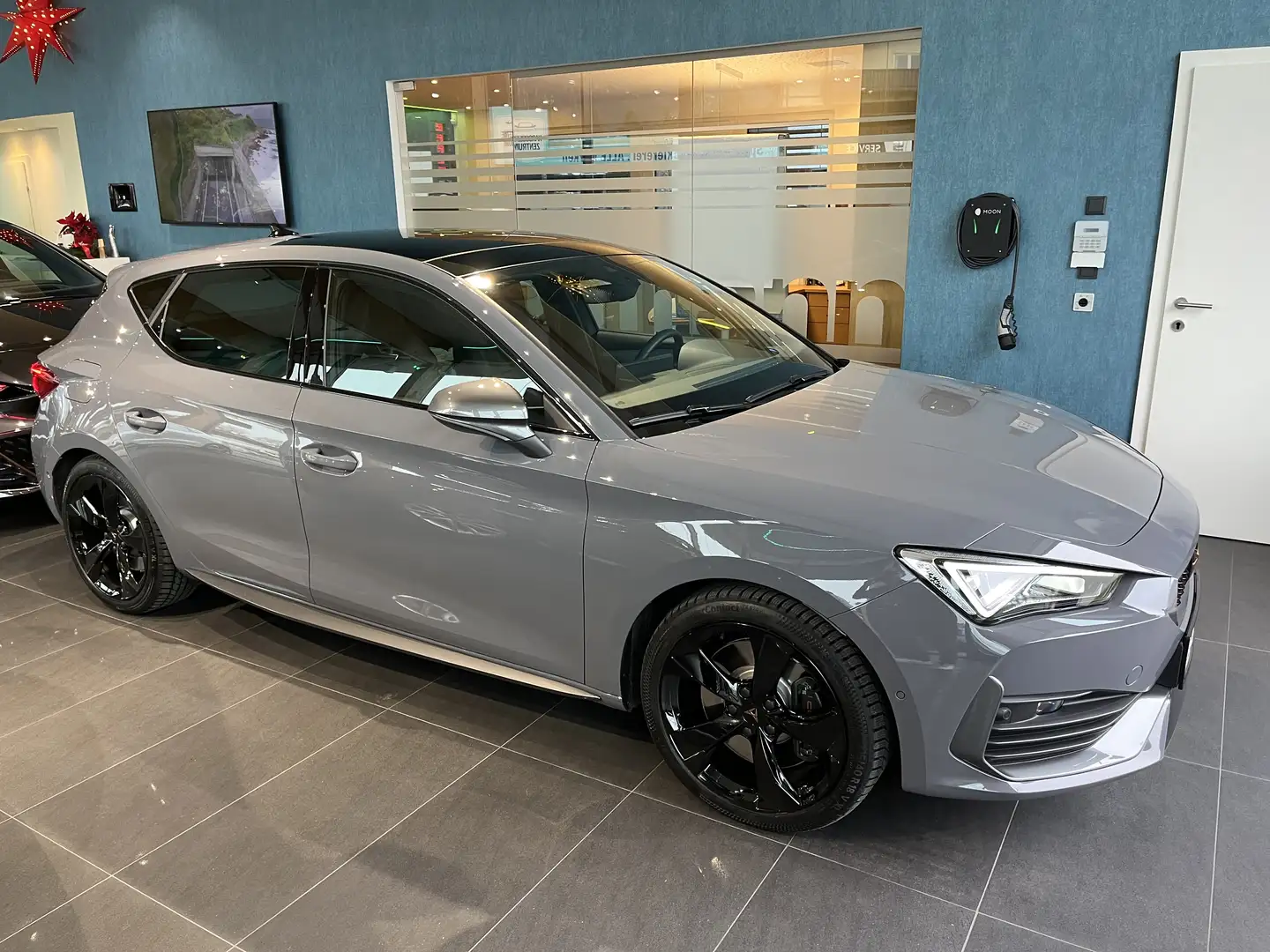 CUPRA Leon 2,0 TSI 245 DSG - 1