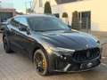 Maserati Levante Trofeo 3.8 V8 Facelift/Carbon/B&W/22' Schwarz - thumbnail 5