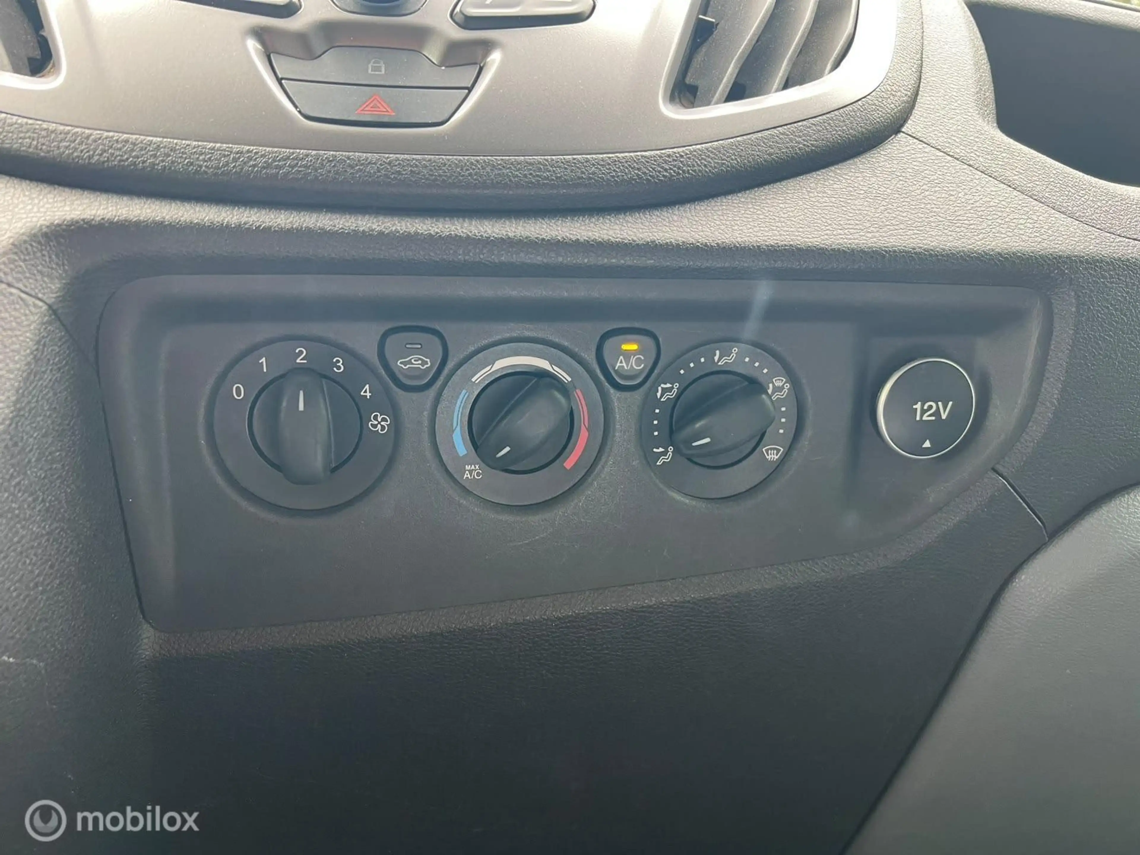 Ford Transit 290 2.2 TDCI L2H3 Trend 1E EIGENAAR LAGE KM AC — photo 12