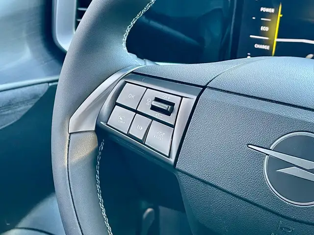 Opel Mokka-E view 15