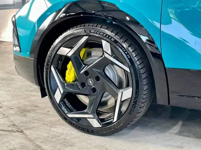 Opel Mokka-E view 10