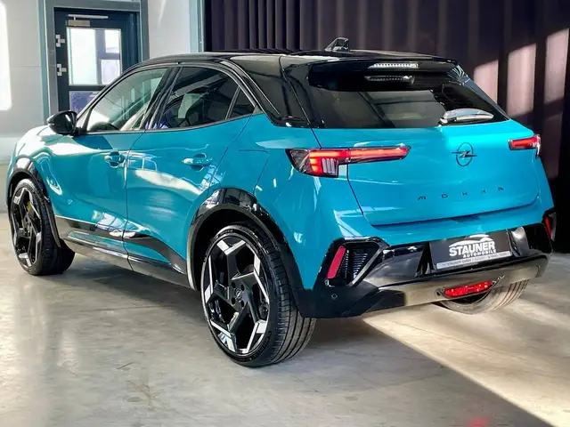 Opel Mokka-E view 3
