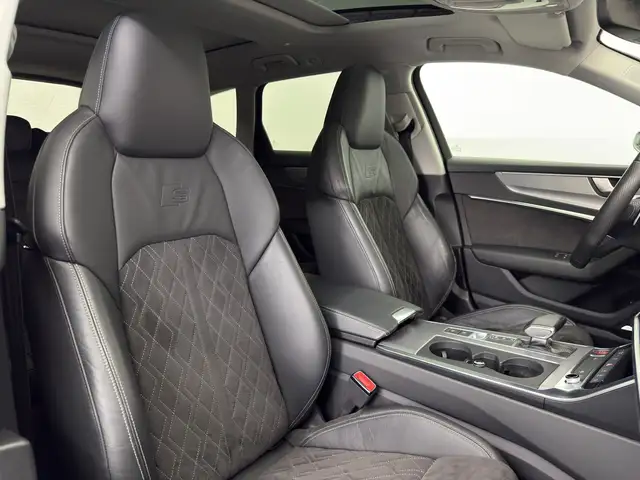 Audi S6 view 15