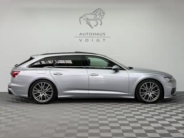 Audi S6 view 4