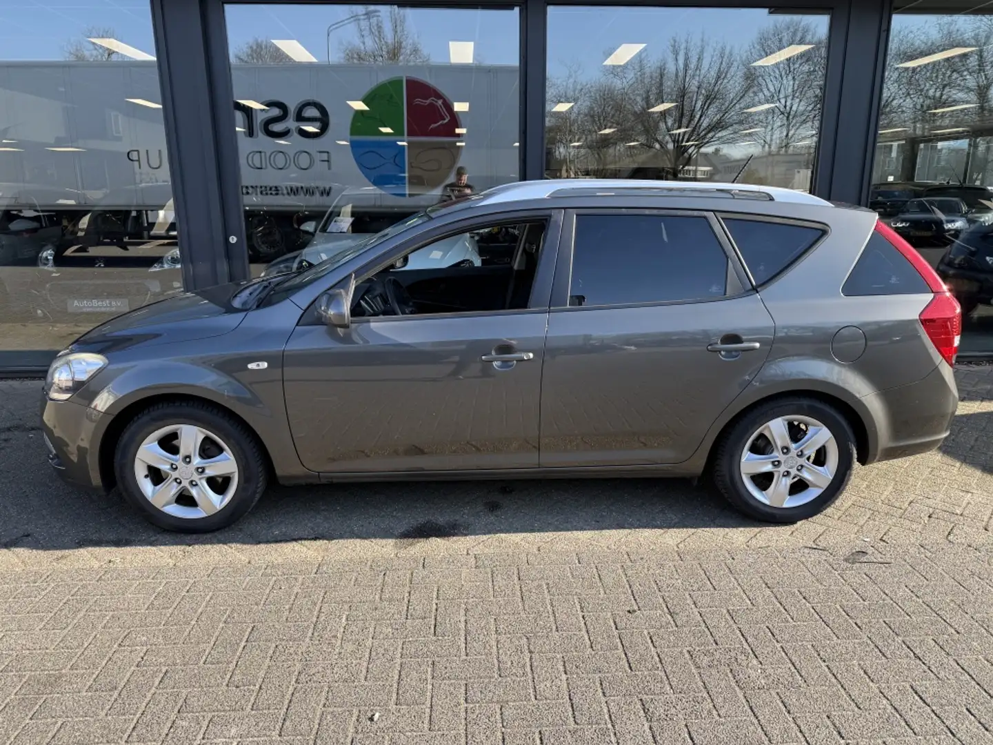 Kia Ceed / cee'd Sporty Wagon 1.4 CVVT Seven Gris - 2