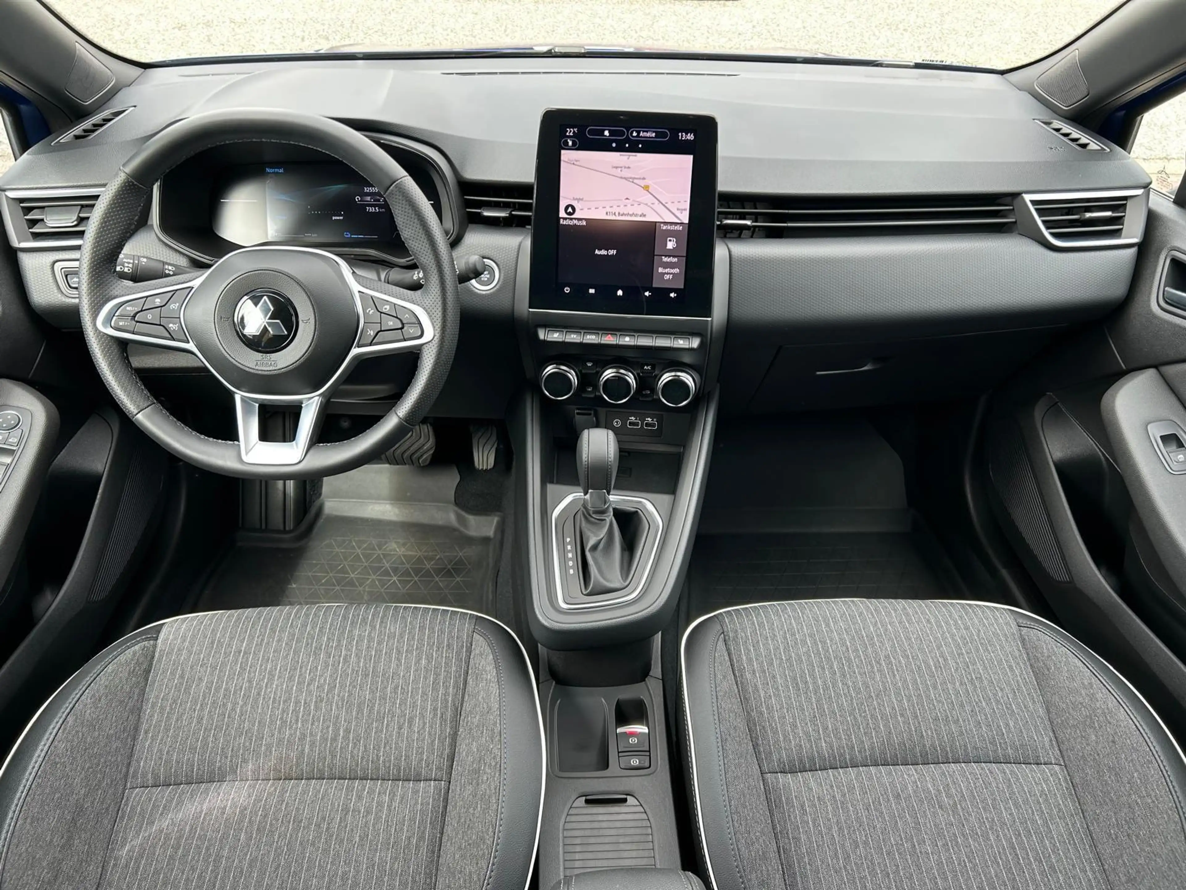 Mitsubishi Colt Intro Edition Hybrid — photo 7