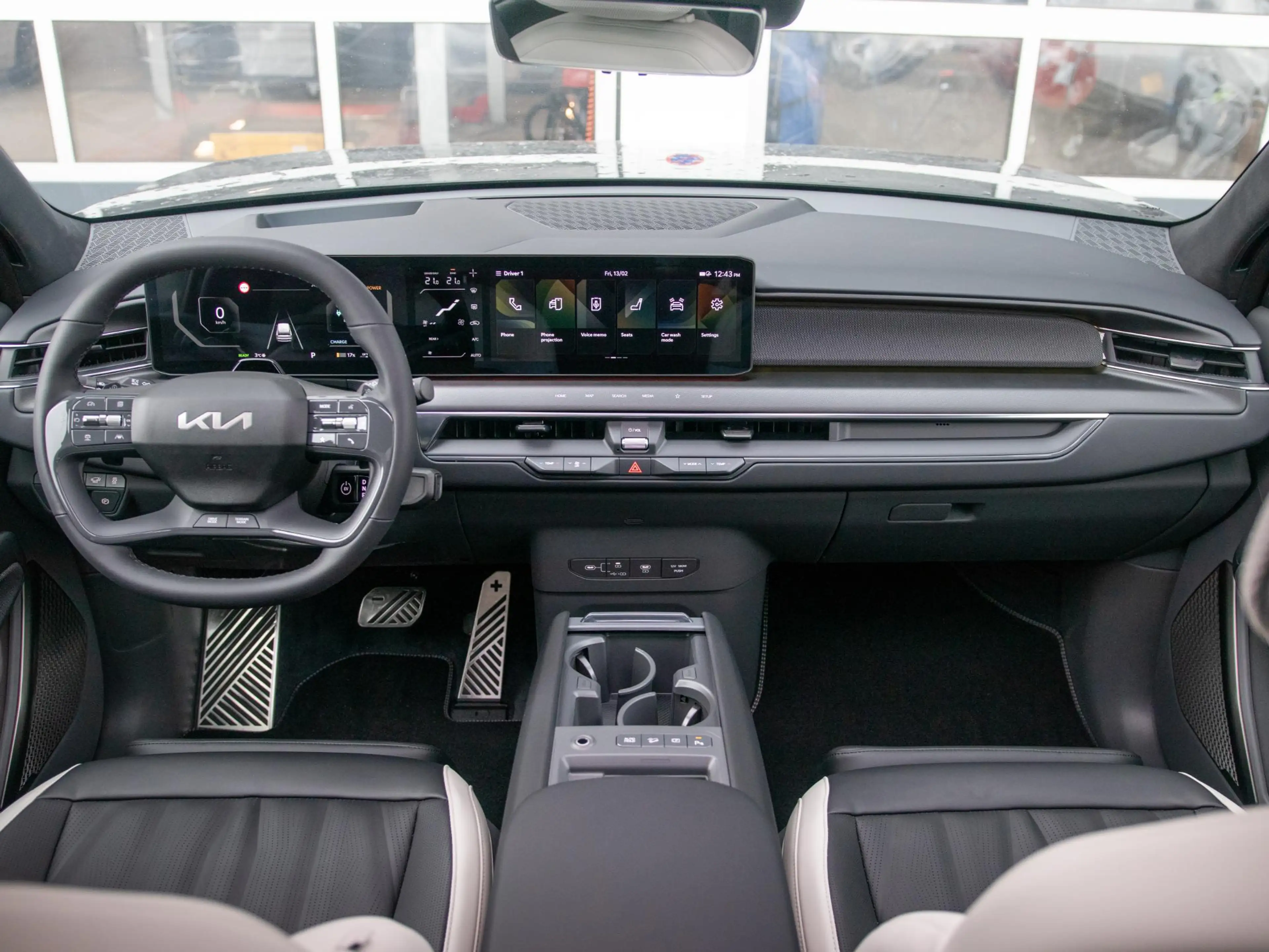 Kia EV9 GT-Line AWD 99.8 kWh — photo 9
