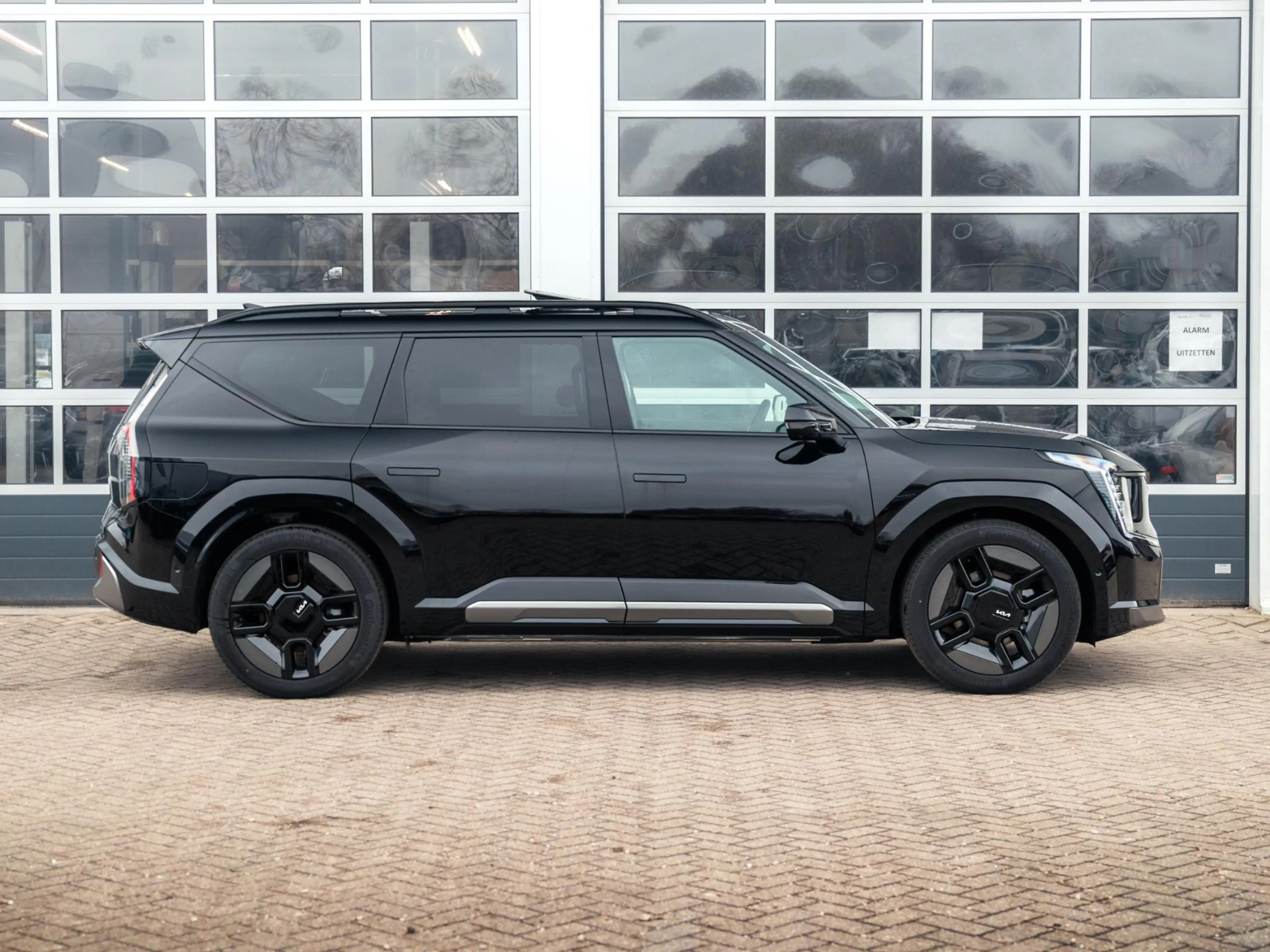 Kia EV9 GT-Line AWD 99.8 kWh — photo 4