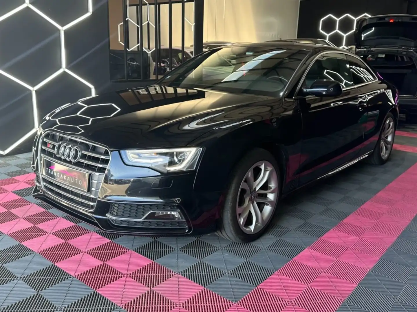 Audi S5 Coupé 333 ch 3.0L TFSI V6 Quattro S tronic 7 ~ Sièges chauffants et électriques Bianco - 2