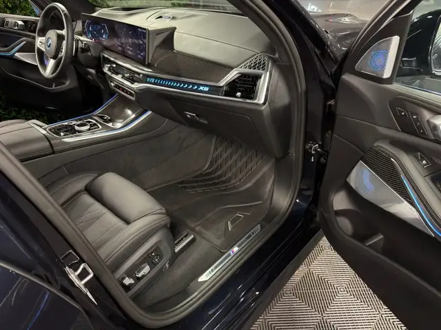 BMW X5 view 14