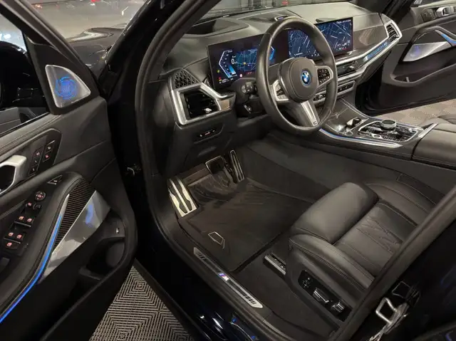 BMW X5 view 9