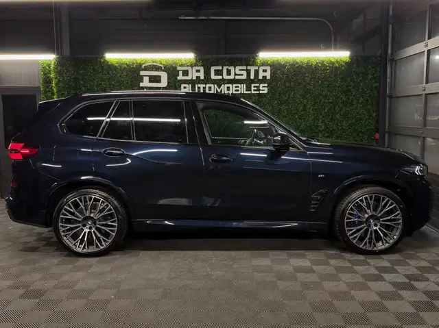 BMW X5 view 3